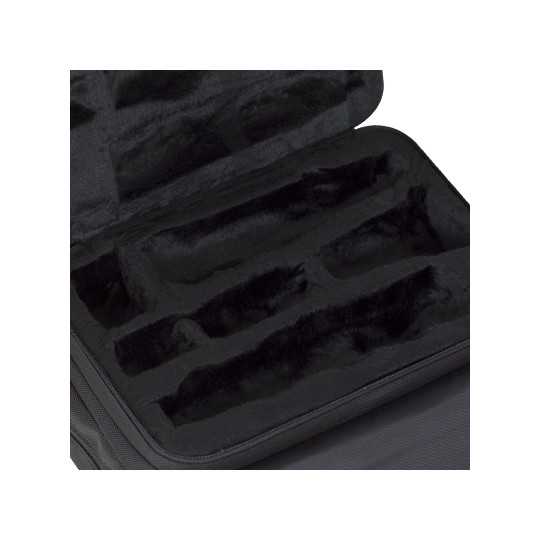 Clarinete case with sheet music compartment Ortolá 8500