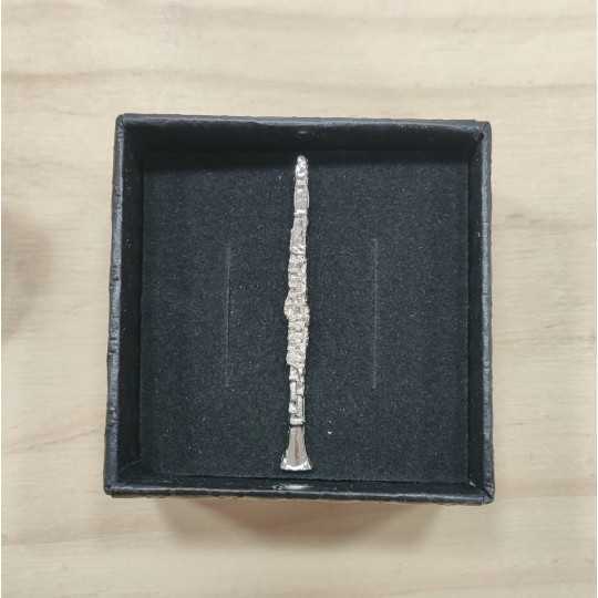 Silver clarinet pin + box