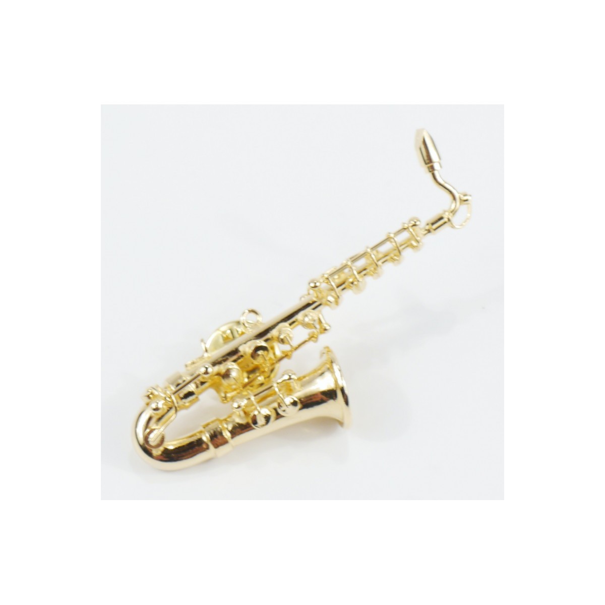 Pin saxo 3d dorado con estuche