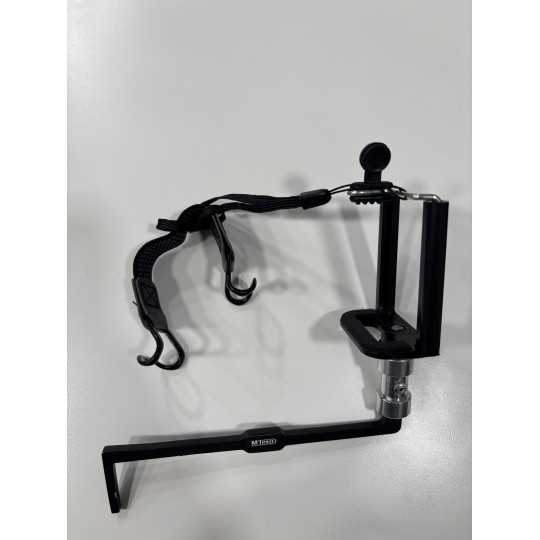 Stand for alto and tenor saxophone for mobile