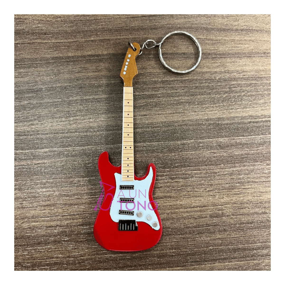 Keychain guitar Dire Straits - Mark Knopfler (red - wood)